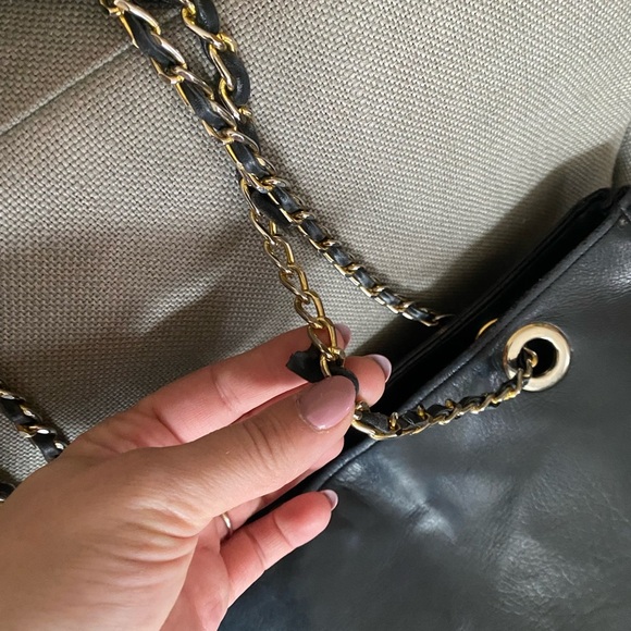 Black genuine lambskin leather medium size quilted with chain shopping tote - Picture 9 of 16